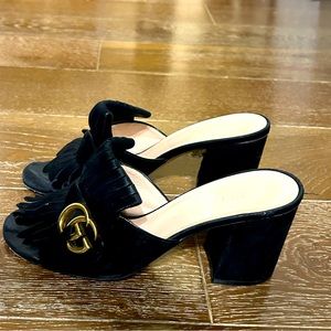 Gucci women size 39 great condition black suede